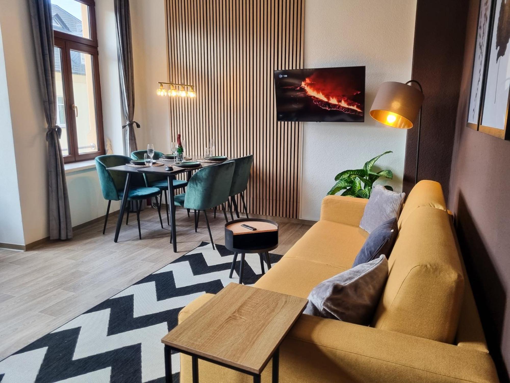 Maremar - Design Maisonette Altstadt - 4 Pers - 57Qm - Luxus Boxspringbett - Kueche - Arbeitsplatz - Privater Parkplatz كراييتْس المظهر الخارجي الصورة