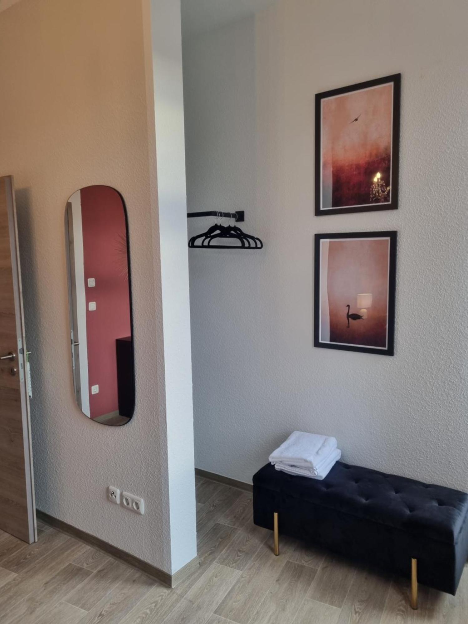 Maremar - Design Maisonette Altstadt - 4 Pers - 57Qm - Luxus Boxspringbett - Kueche - Arbeitsplatz - Privater Parkplatz كراييتْس المظهر الخارجي الصورة